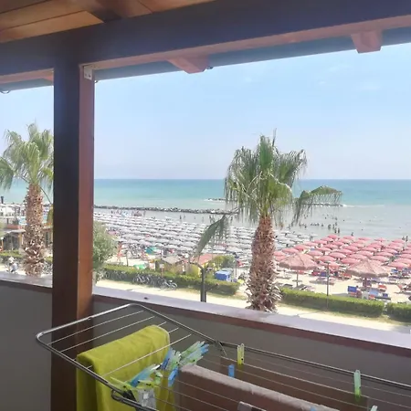 Beach Home - Fronte Mare Con Terrazza E Parcheggio 马帝斯兹罗