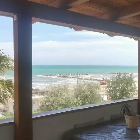 Beach Home - Fronte Mare Con Terrazza E Parcheggio 公寓 *