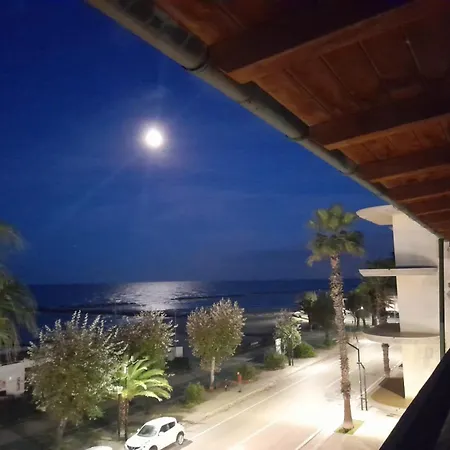 Beach Home - Fronte Mare Con Terrazza E Parcheggio 公寓 马帝斯兹罗